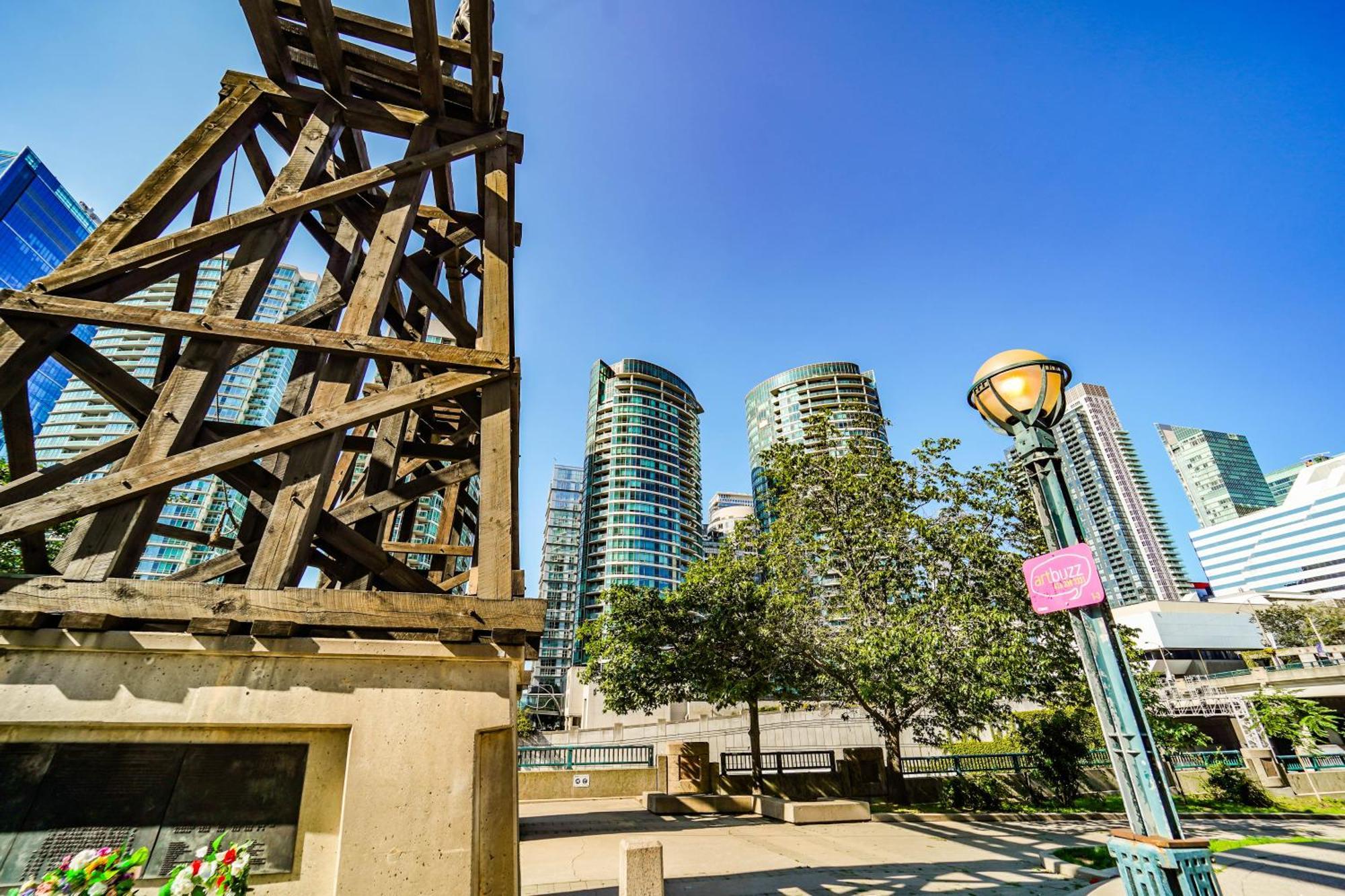 Chol Furnished Suites Heart Of Downtown Toronto, 2 Beds, Free Parking, Cn Tower View Exteriér fotografie