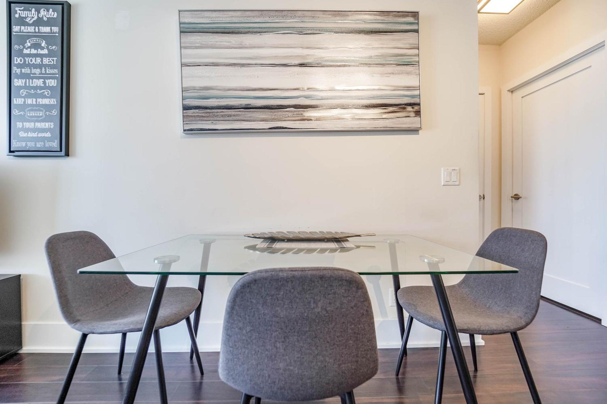 Chol Furnished Suites Heart Of Downtown Toronto, 2 Beds, Free Parking, Cn Tower View Exteriér fotografie