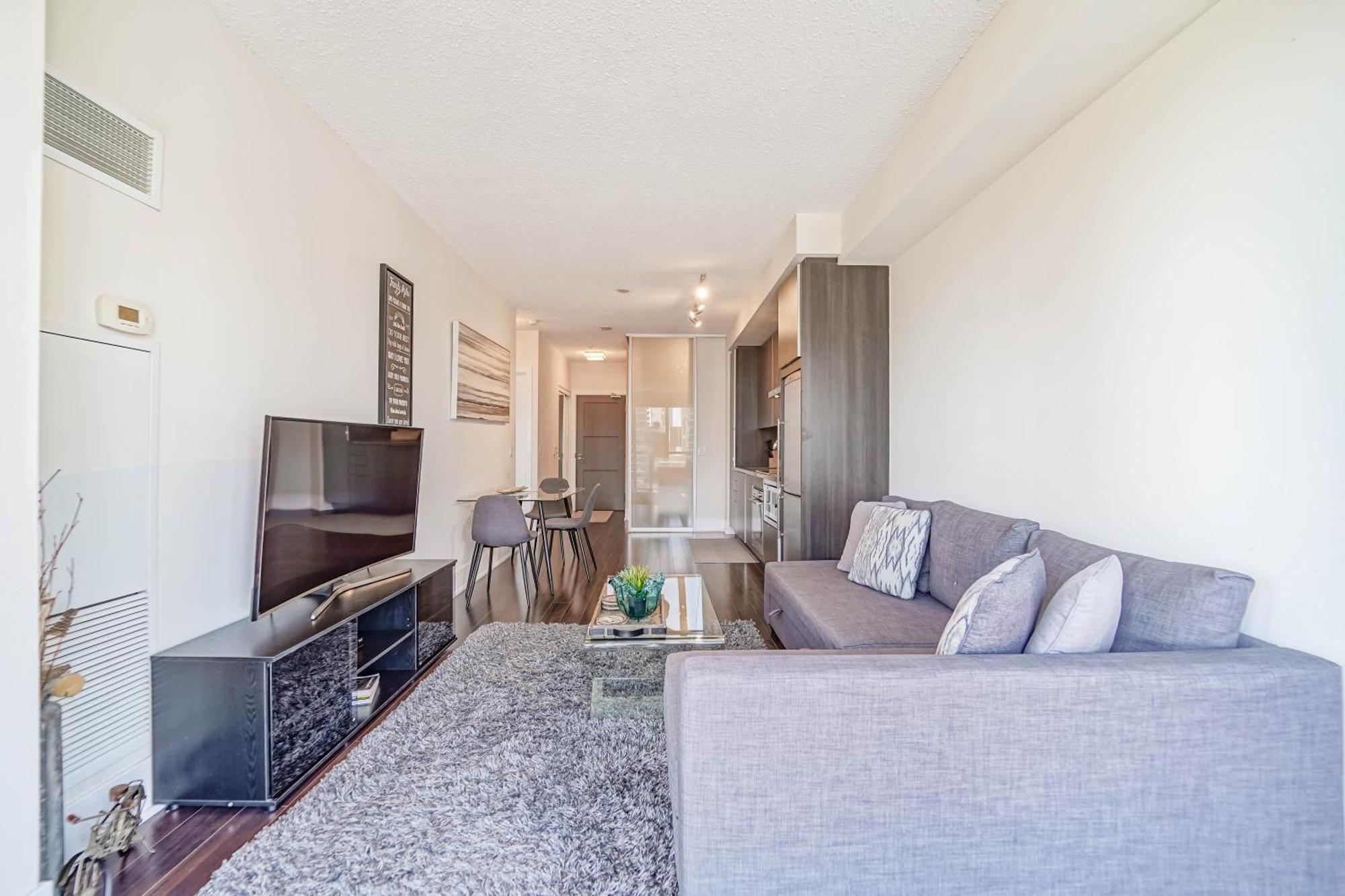 Chol Furnished Suites Heart Of Downtown Toronto, 2 Beds, Free Parking, Cn Tower View Exteriér fotografie