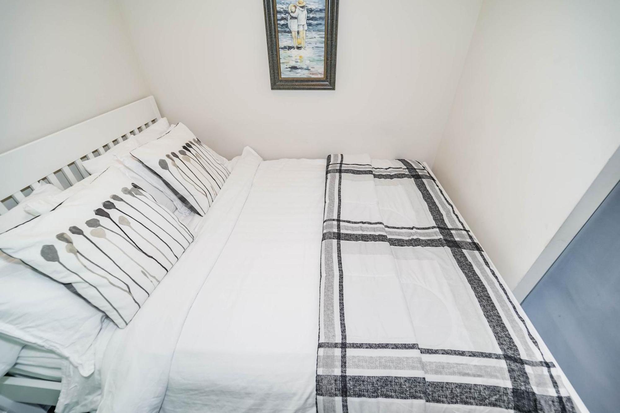 Chol Furnished Suites Heart Of Downtown Toronto, 2 Beds, Free Parking, Cn Tower View Exteriér fotografie